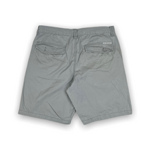 Load image into Gallery viewer, Calvin Klein Cargo Shorts 36